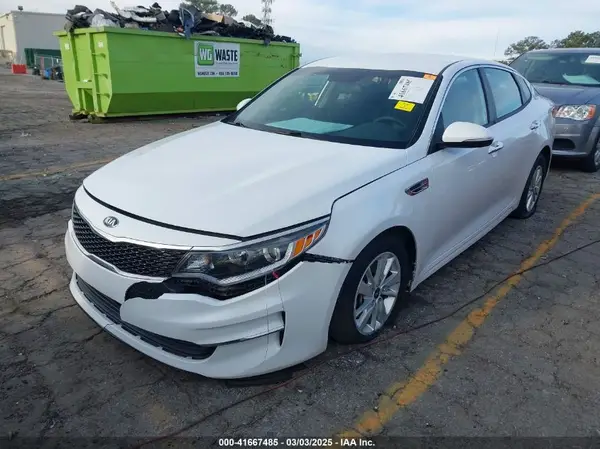 5XXGT4L33JG189603 2018 KIA OPTIMA - Image 2