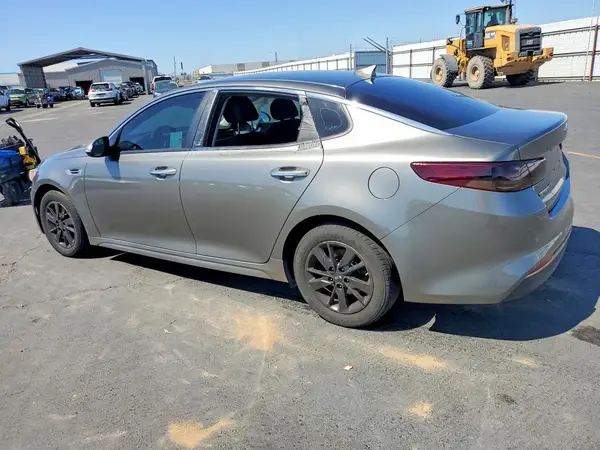 5XXGT4L33JG192291 2018 KIA OPTIMA - Image 2