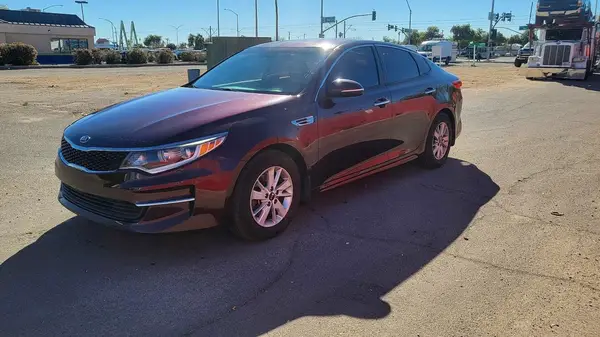 5XXGT4L33JG193151 2018 KIA OPTIMA - Image 2
