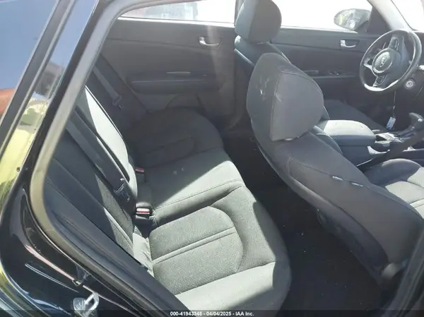 5XXGT4L33JG195305 2018 KIA OPTIMA - Image 8