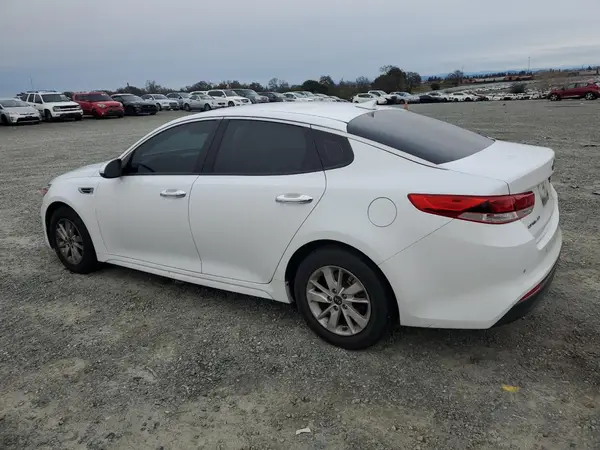 5XXGT4L33JG196907 2018 KIA OPTIMA - Image 2