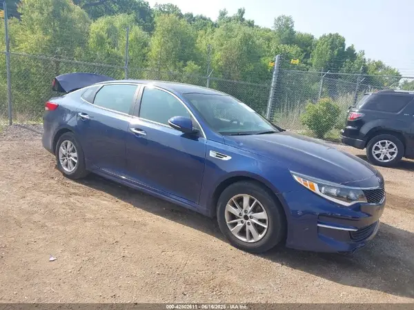 5XXGT4L33JG197605 2018 KIA OPTIMA - Image 1