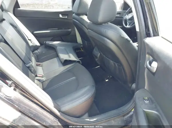 5XXGT4L33JG198835 2018 KIA OPTIMA - Image 8