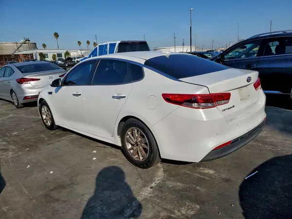 5XXGT4L33JG206237 2018 KIA OPTIMA - Image 2