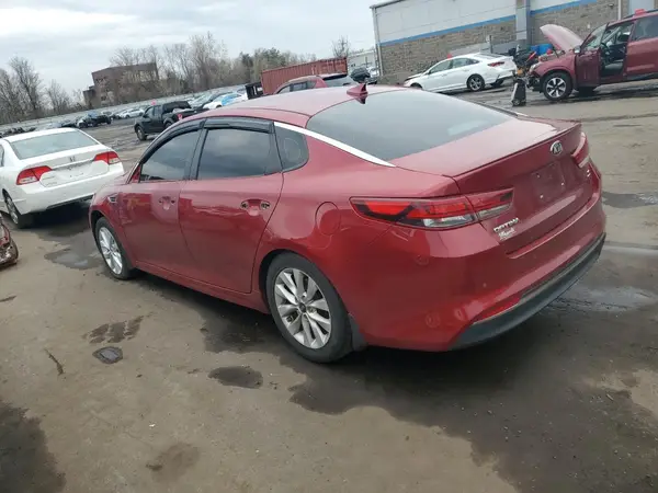 5XXGT4L33JG206965 2018 KIA OPTIMA - Image 2