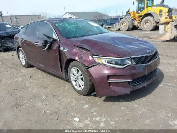 5XXGT4L33JG207050 2018 KIA OPTIMA - Image 1
