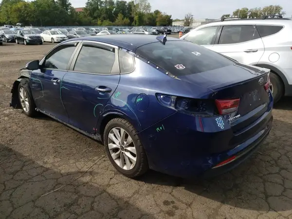 5XXGT4L33JG208277 2018 KIA OPTIMA - Image 2