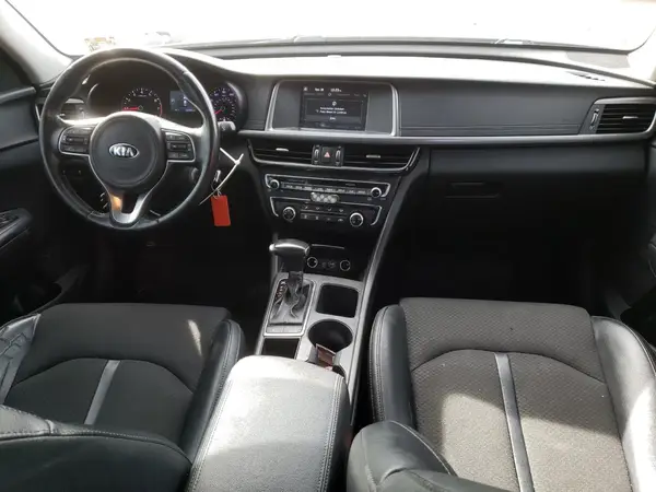 5XXGT4L33JG208277 2018 KIA OPTIMA - Image 8