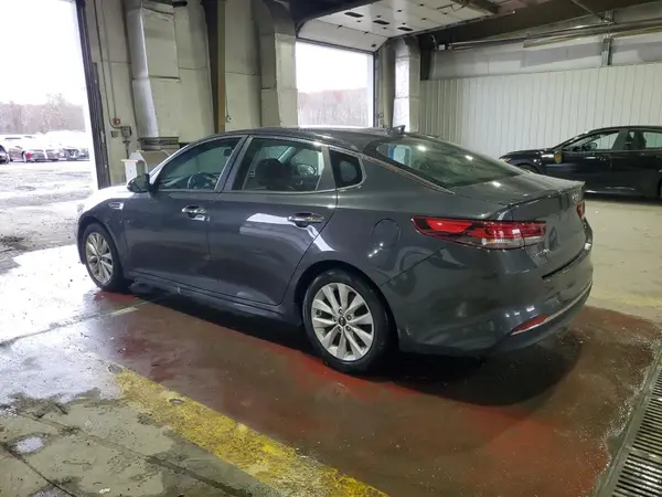 5XXGT4L33JG208537 2018 KIA OPTIMA - Image 2