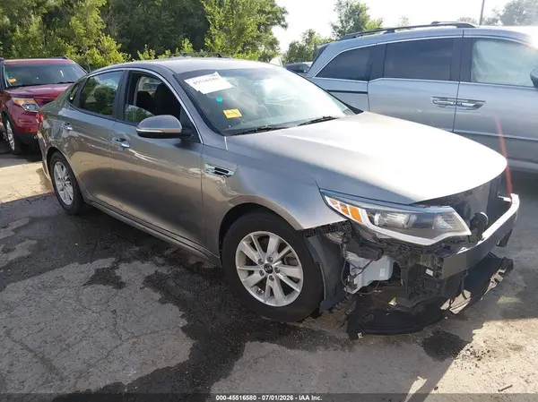 5XXGT4L33JG208571 2018 KIA OPTIMA - Image 1