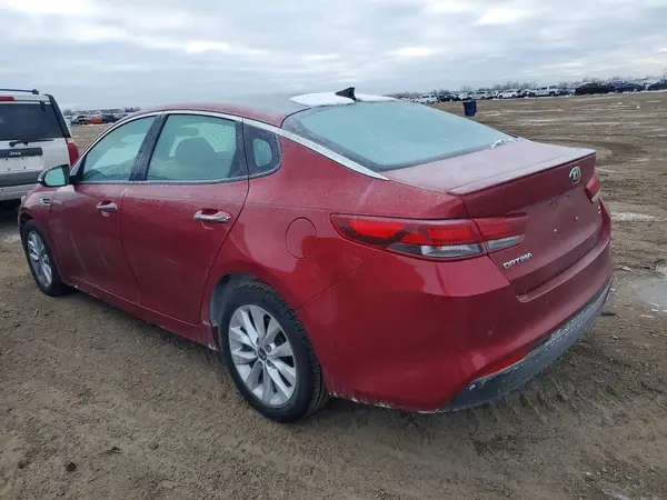 5XXGT4L33JG213902 2018 KIA OPTIMA - Image 2