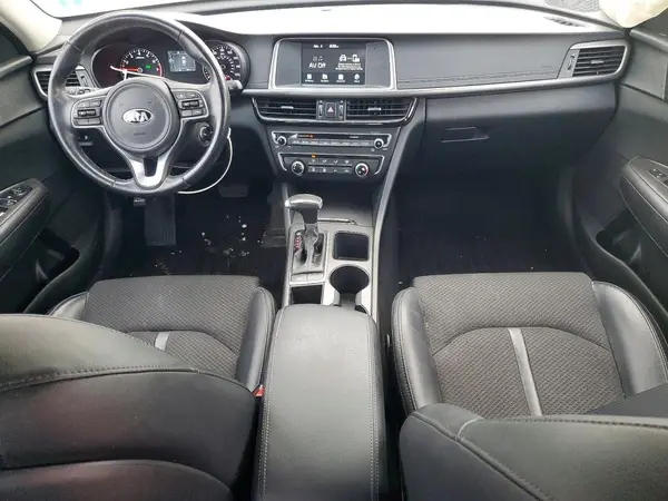 5XXGT4L33JG213902 2018 KIA OPTIMA - Image 8