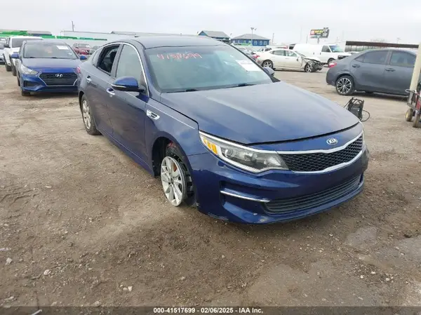 5XXGT4L33JG214404 2018 KIA OPTIMA - Image 1