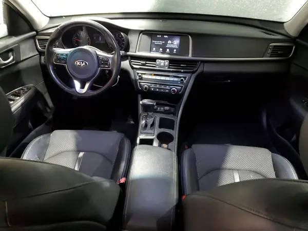5XXGT4L33JG216508 2018 KIA OPTIMA - Image 8