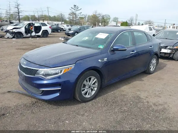 5XXGT4L33JG217299 2018 KIA OPTIMA - Image 2