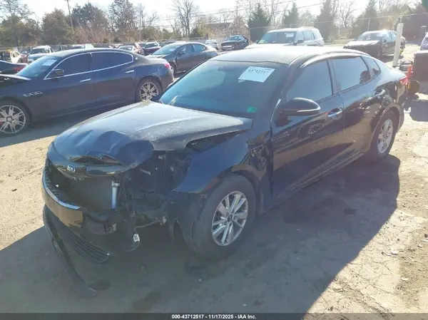 5XXGT4L33JG217688 2018 KIA OPTIMA - Image 2