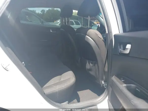 5XXGT4L33JG220431 2018 KIA OPTIMA - Image 8