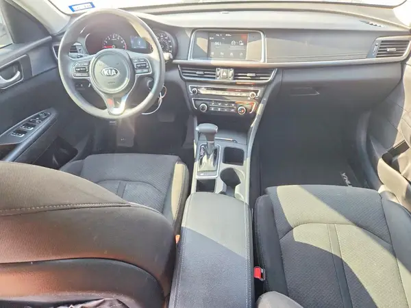 5XXGT4L33JG220462 2018 KIA OPTIMA - Image 8