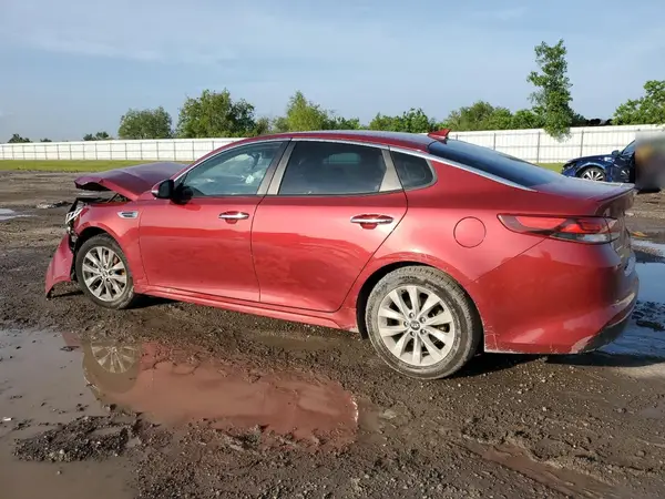 5XXGT4L33JG220641 2018 KIA OPTIMA - Image 2