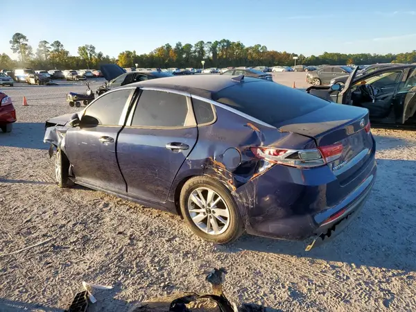 5XXGT4L33JG224611 2018 KIA OPTIMA - Image 2