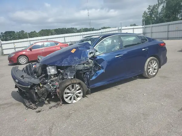 5XXGT4L33JG226861 2018 KIA OPTIMA - Image 1