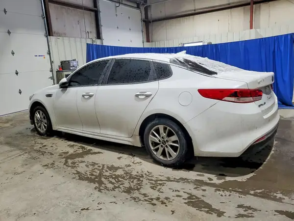 5XXGT4L33JG231204 2018 KIA OPTIMA - Image 2