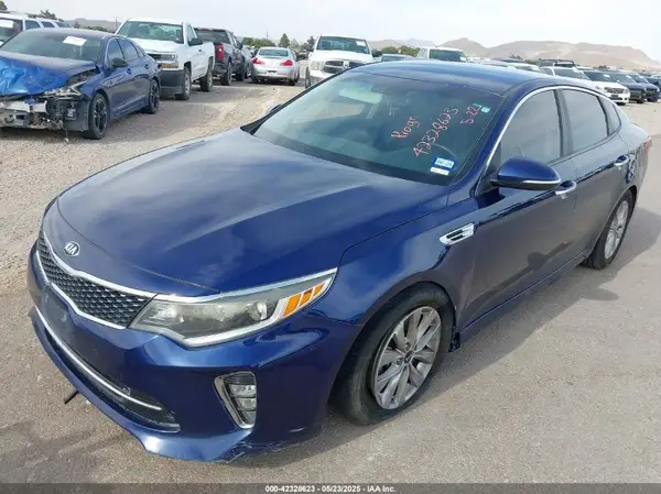 5XXGT4L33JG231400 2018 KIA OPTIMA - Image 2