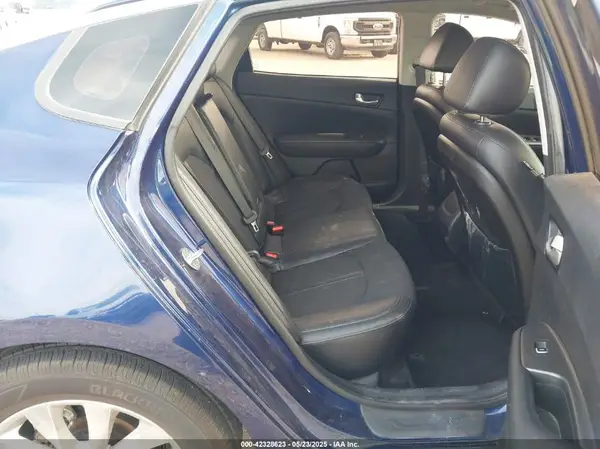 5XXGT4L33JG231400 2018 KIA OPTIMA - Image 8