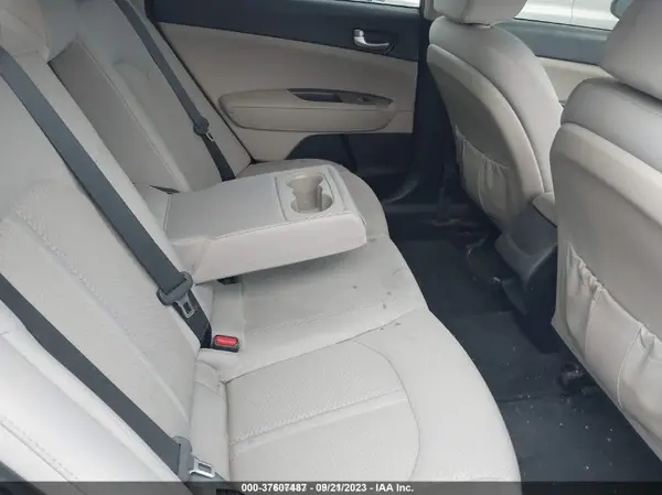 5XXGT4L33JG232577 2018 KIA OPTIMA - Image 8