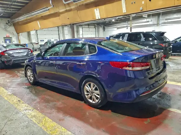 5XXGT4L33JG233227 2018 KIA OPTIMA - Image 2