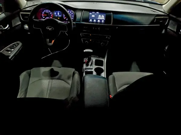 5XXGT4L33JG233227 2018 KIA OPTIMA - Image 8