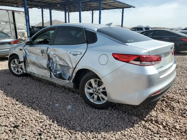 5XXGT4L33JG234247 2018 KIA OPTIMA - Image 2