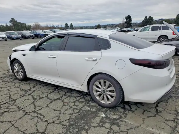 5XXGT4L33JG236578 2018 KIA OPTIMA - Image 2