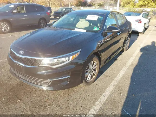 5XXGT4L33JG238248 2018 KIA OPTIMA - Image 2