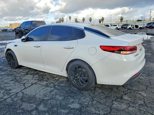 5XXGT4L33JG239206 2018 KIA OPTIMA - Image 2