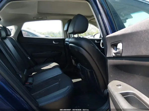 5XXGT4L33JG240520 2018 KIA OPTIMA - Image 8