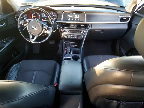 5XXGT4L33JG240713 2018 KIA OPTIMA - Image 8