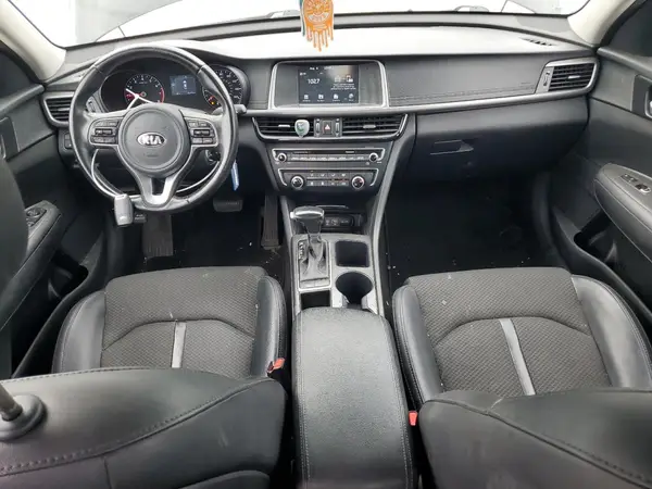 5XXGT4L33JG241165 2018 KIA OPTIMA - Image 8