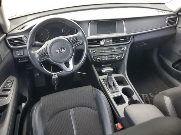 5XXGT4L33JG241229 2018 KIA OPTIMA - Image 8