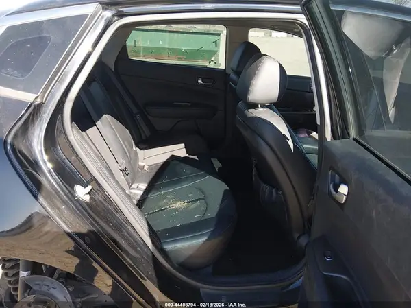 5XXGT4L33JG242123 2018 KIA OPTIMA - Image 8