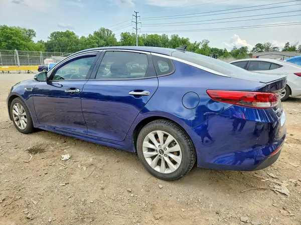5XXGT4L33JG242784 2018 KIA OPTIMA - Image 2