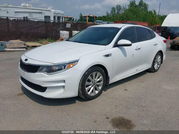 5XXGT4L33JG243384 2018 KIA OPTIMA - Image 2