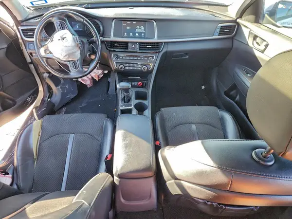 5XXGT4L33JG243840 2018 KIA OPTIMA - Image 8