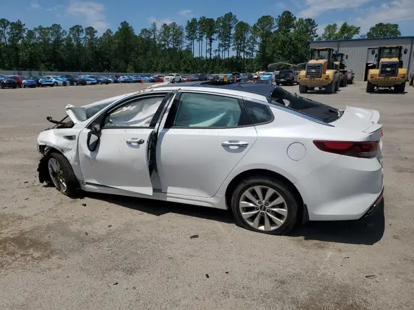 5XXGT4L33JG244020 2018 KIA OPTIMA - Image 2