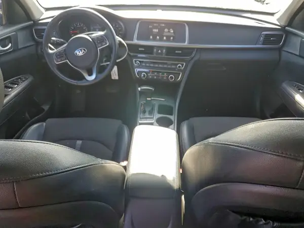 5XXGT4L33JG245281 2018 KIA OPTIMA - Image 8
