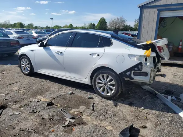 5XXGT4L33JG248049 2018 KIA OPTIMA - Image 2