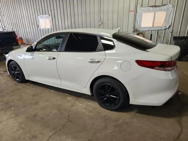 5XXGT4L33JG249122 2018 KIA OPTIMA - Image 2
