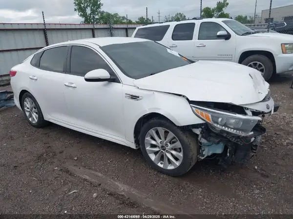 5XXGT4L33JG251825 2018 KIA OPTIMA - Image 1