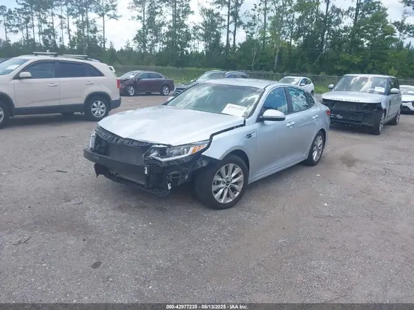 5XXGT4L33JG254482 2018 KIA OPTIMA - Image 2