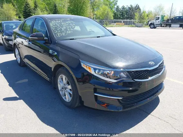 5XXGT4L33JG255342 2018 KIA OPTIMA - Image 1